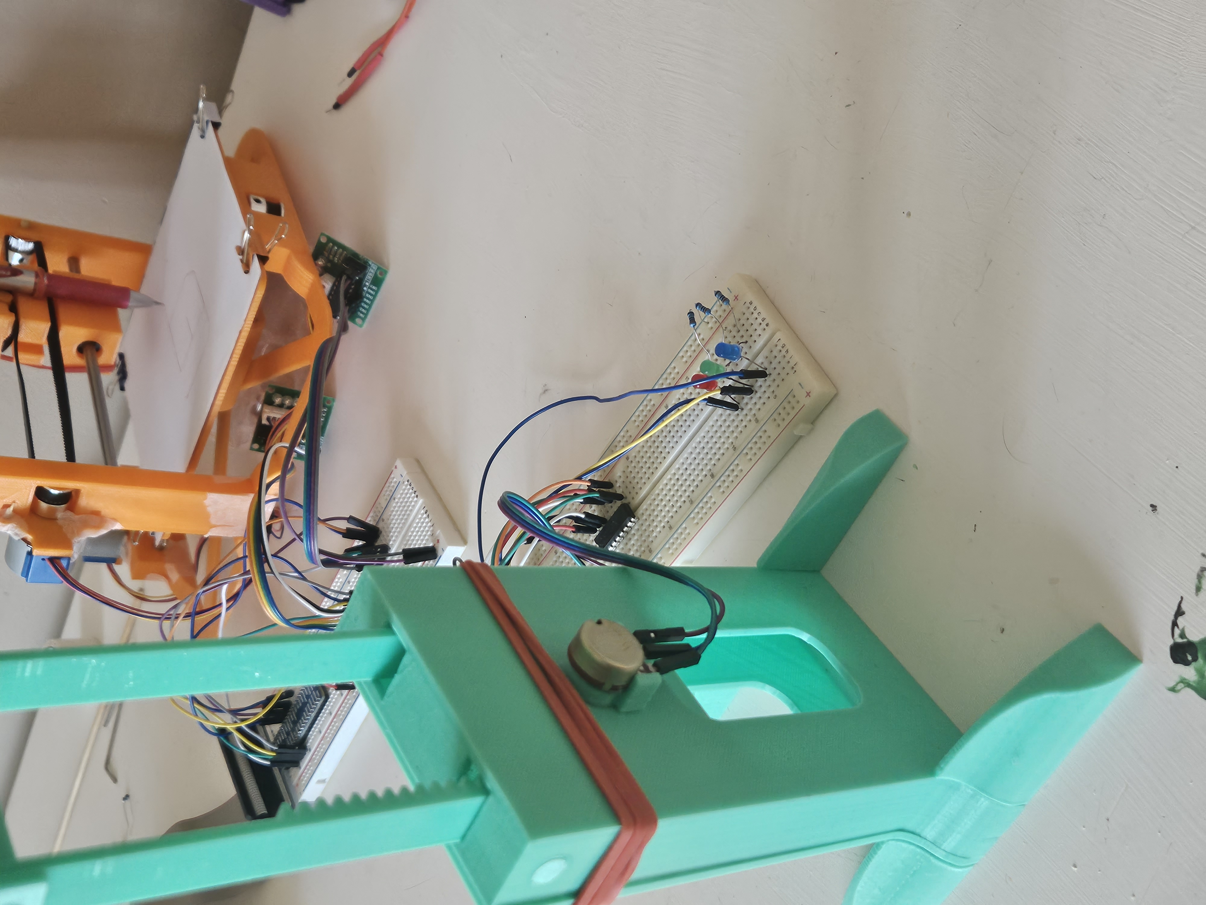 Image of a 3D printed spring sclae connected to a raspberry pi
